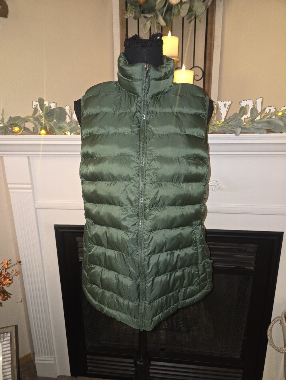32 Degrees Women's Green Quilted Puffer Vest